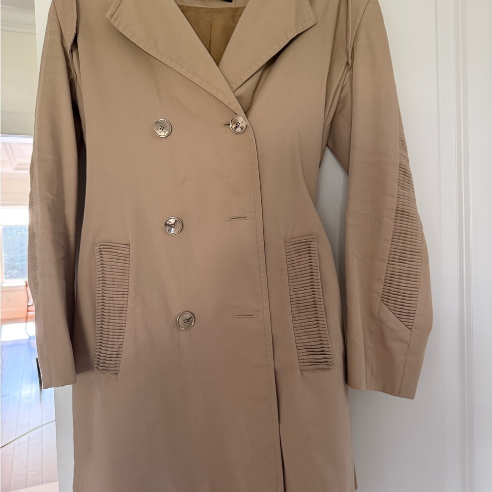 Elegant Beige Double-Breasted Women's Trench Coat